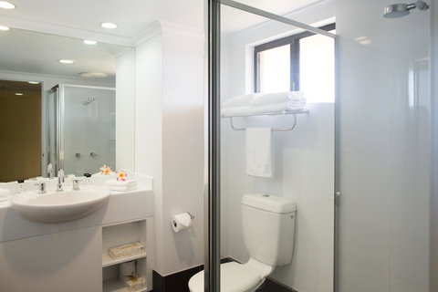 Palm Royale Cairns - VIC Tourism 30