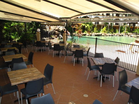 Palm Royale Cairns - VIC Tourism 7
