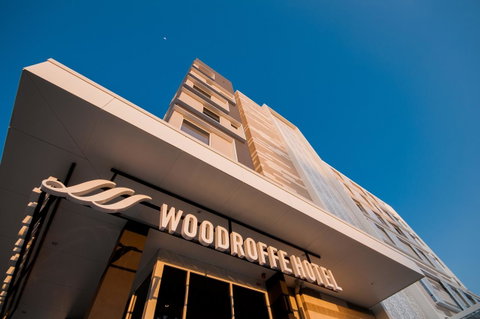 Woodroffe Hotel - VIC Tourism 19