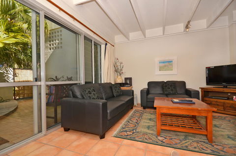 Raintrees Moffat Beach - VIC Tourism 21