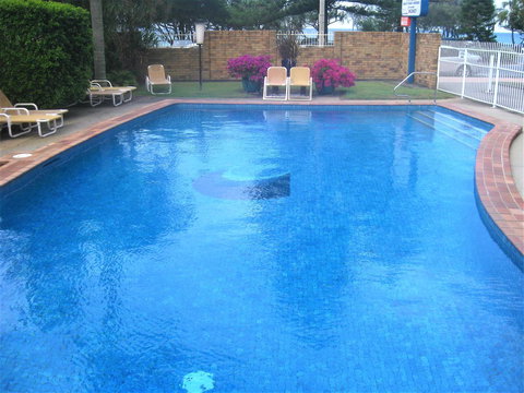 Oceania On Burleigh Beach - VIC Tourism 28