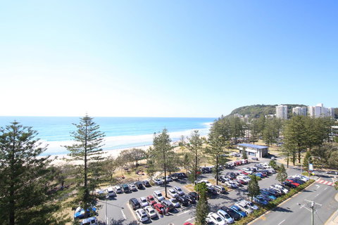 Oceania On Burleigh Beach - VIC Tourism 22