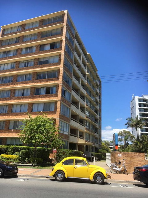 Oceania On Burleigh Beach - VIC Tourism 31
