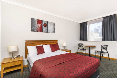 The Robert Towns - VIC Tourism 4