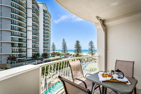 Kirra Beach Apartments - VIC Tourism 29