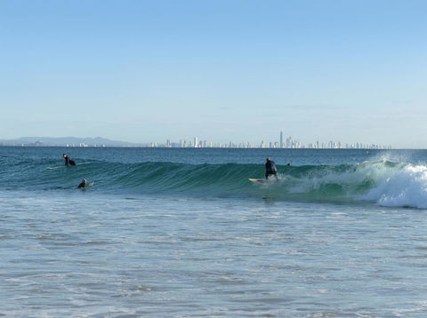 Kirra Beach Apartments - VIC Tourism 9