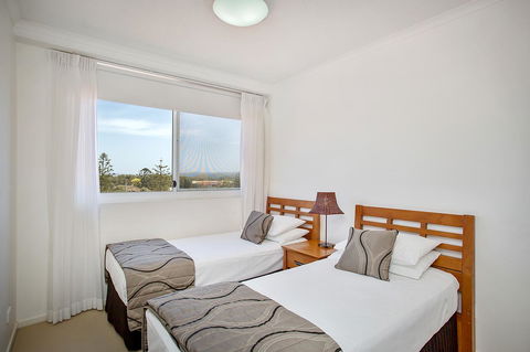 Kirra Beach Apartments - VIC Tourism 32