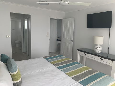 Ocean Plaza Resort - VIC Tourism 12