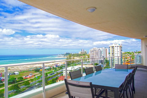 Kirra Surf Apartments - VIC Tourism 26