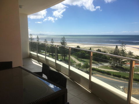 Kirra Surf Apartments - VIC Tourism 36