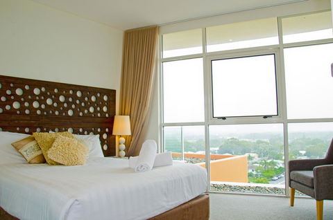 Kirra Surf Apartments - VIC Tourism 8
