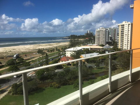Kirra Surf Apartments - VIC Tourism 33