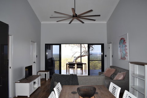 Ironbark House - VIC Tourism 30