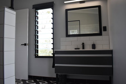 Ironbark House - VIC Tourism 26