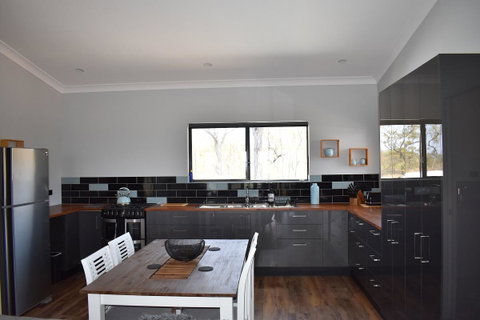 Ironbark House - VIC Tourism 31