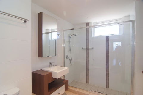 Coral Cove Apartments - VIC Tourism 10