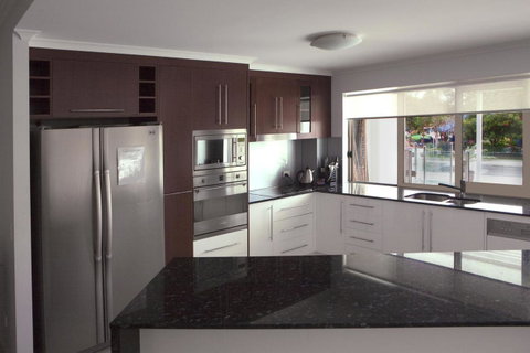 Waters Edge Apartment Cairns - VIC Tourism 8