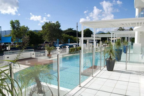 Waters Edge Apartment Cairns - VIC Tourism 5