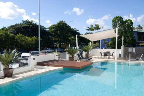 Waters Edge Apartment Cairns - VIC Tourism 7