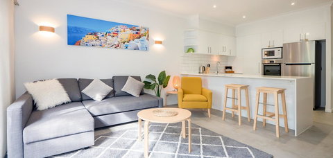 Currumbin Sands On The Beach - VIC Tourism 17