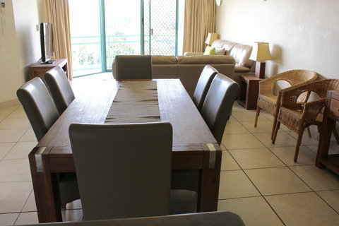 Currumbin Sands On The Beach - VIC Tourism 33