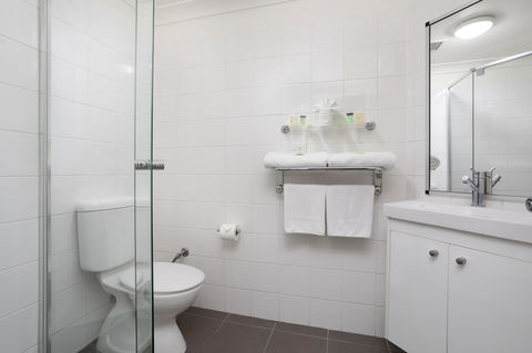 George Williams Hotel - VIC Tourism 1