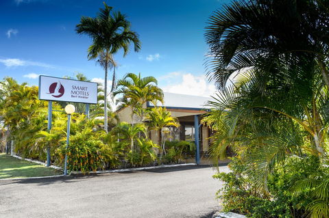 Smart Motels Bert Hinkler - VIC Tourism 1