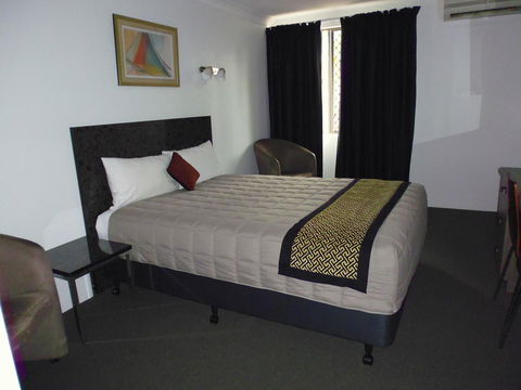 Burke & Wills Motor Inn - VIC Tourism 5