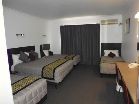 Burke & Wills Motor Inn - VIC Tourism 26