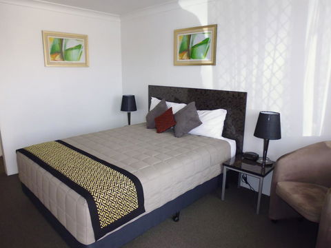 Burke & Wills Motor Inn - VIC Tourism 27
