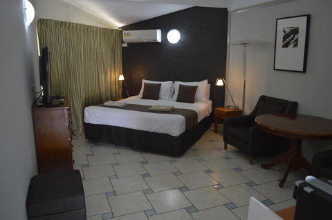 Kallangur Motel - VIC Tourism 34