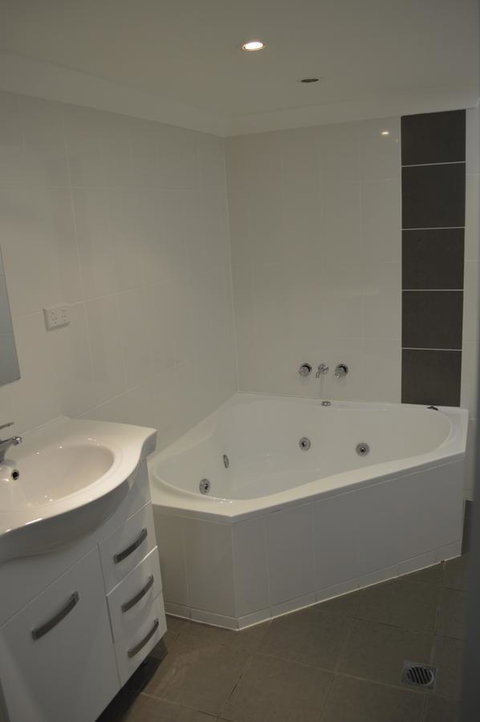 Kallangur Motel - VIC Tourism 36