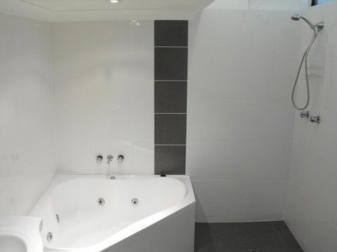 Kallangur Motel - VIC Tourism 3