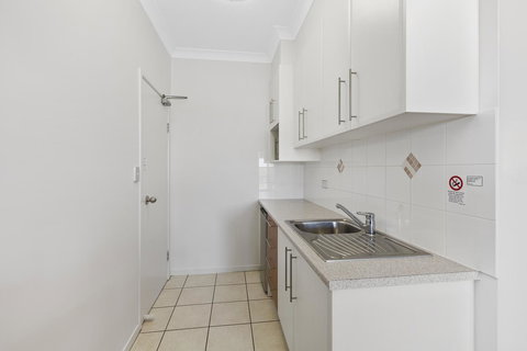 La Vida On Anzac - VIC Tourism 32