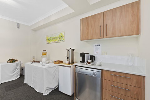 La Vida On Anzac - VIC Tourism 15