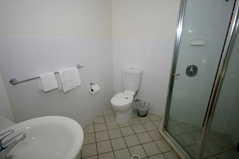 La Vida On Anzac - VIC Tourism 7