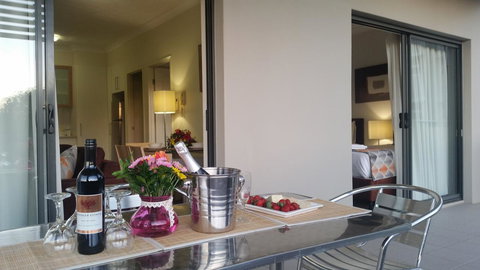 La Vida On Anzac - VIC Tourism 36