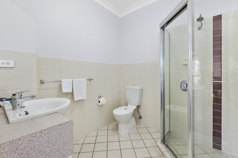 La Vida On Anzac - VIC Tourism 27