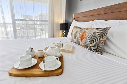 La Vida On Anzac - VIC Tourism 1