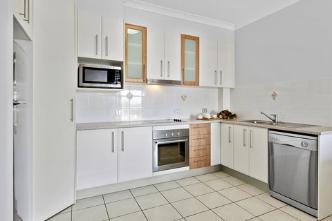 La Vida On Anzac - VIC Tourism 23