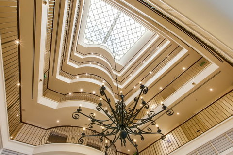 Central Cosmo Apartment Hotel - VIC Tourism 12