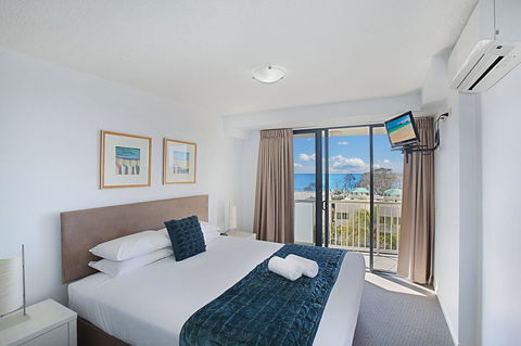 Catalina Resort - VIC Tourism 13