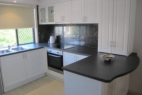 Grangewood Court Apartments - VIC Tourism 24