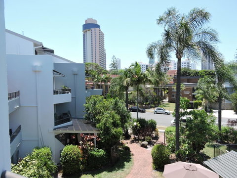 Grangewood Court Apartments - VIC Tourism 10