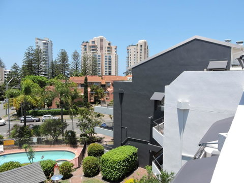 Grangewood Court Apartments - VIC Tourism 9