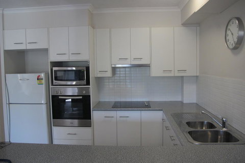 Grangewood Court Apartments - VIC Tourism 3