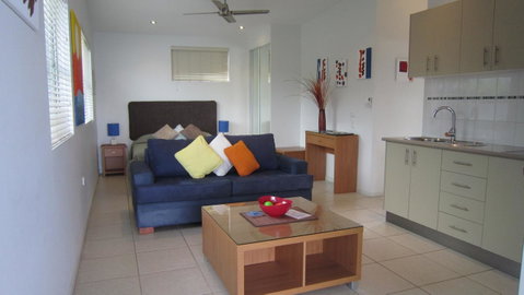 Waterview Airlie Beach - VIC Tourism 26