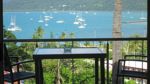 Waterview Airlie Beach - VIC Tourism 0