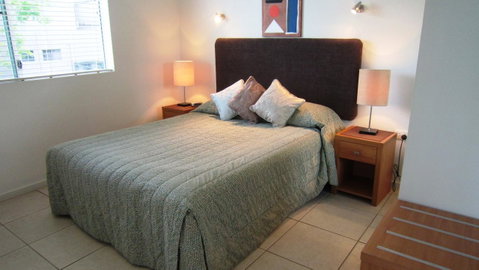 Waterview Airlie Beach - VIC Tourism 1