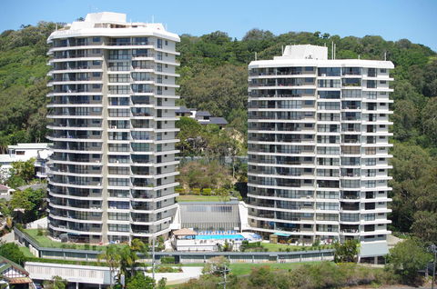 Gemini Court Holiday Apartments - VIC Tourism 4